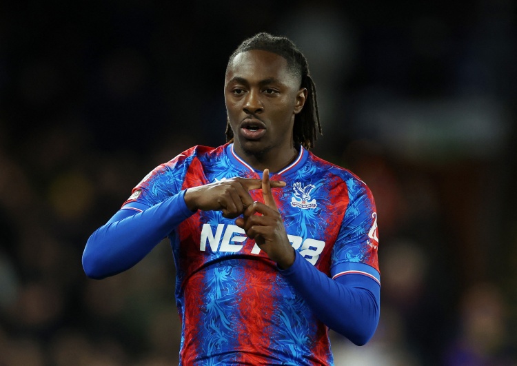 乐鱼-天空：热刺与水晶宫仍在谈埃泽 水晶宫希望确保找到10号位替代者